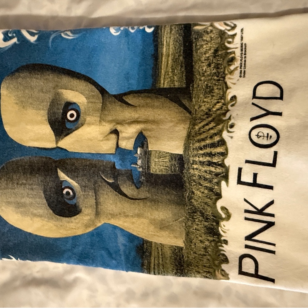 Pink Floyd Graphic Tee - White with Blue Art - Picture 2 of 3